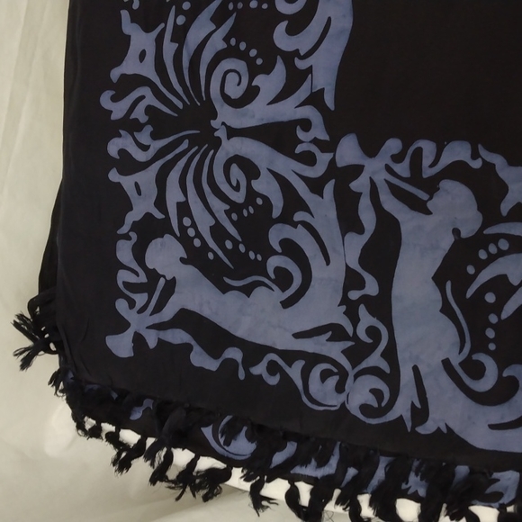 Paul Gaugin, 100% Silk  Scarf. - Picture 7 of 9